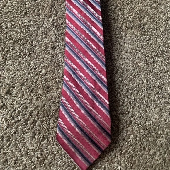 Perry Ellis Portfolio Tie (Item #2) - Picture 1 of 2